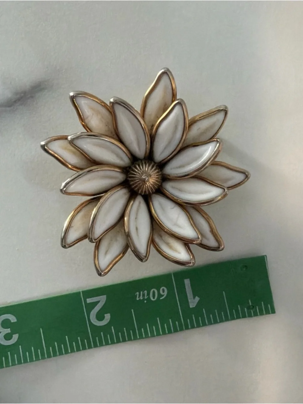 Vintage  Crown Trifari Gold Tone Milk Glass Water Lily Flower Brooch Pin